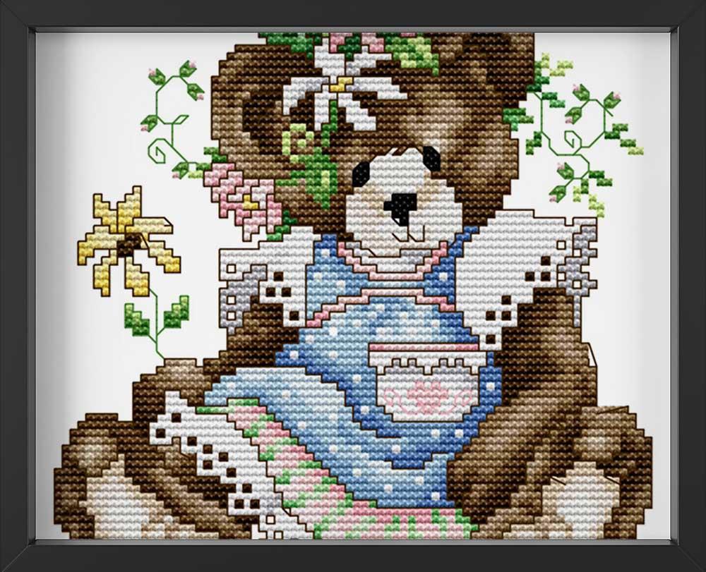 Kreuzstich - Teddy im Kleid | 20x20 cm - Diy - Fadenkunst